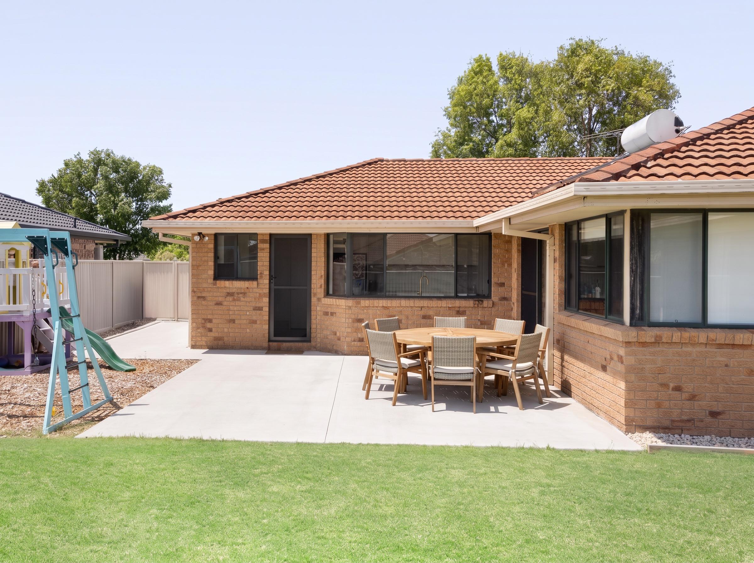 Backyard before the patio was built (visualisation)